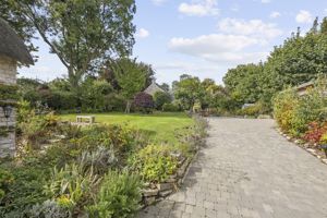 Photo 21- click for photo gallery